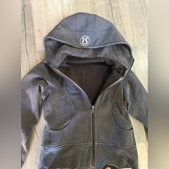 🍋 Lululemon Scuba Hoodie - Picture 3 of 5